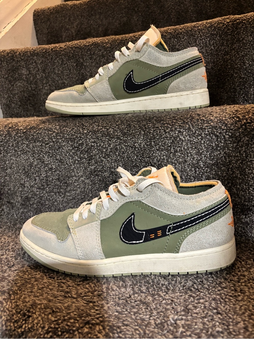 Nike Air Jordan 1 Low SE Craft Olive Black Celadon excellent condition size 12